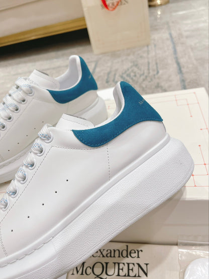 Sneakers & Shoes