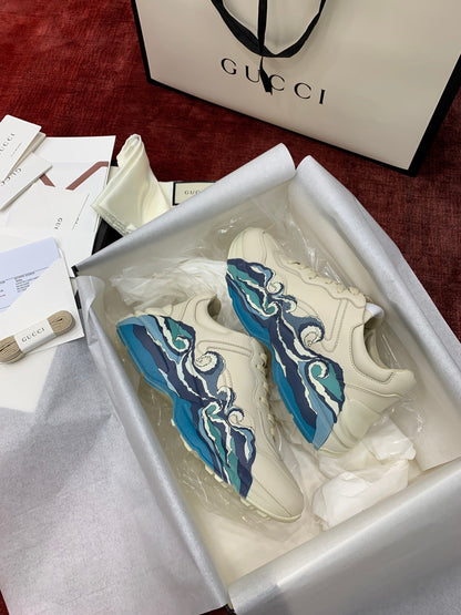 Sneakers & Shoes