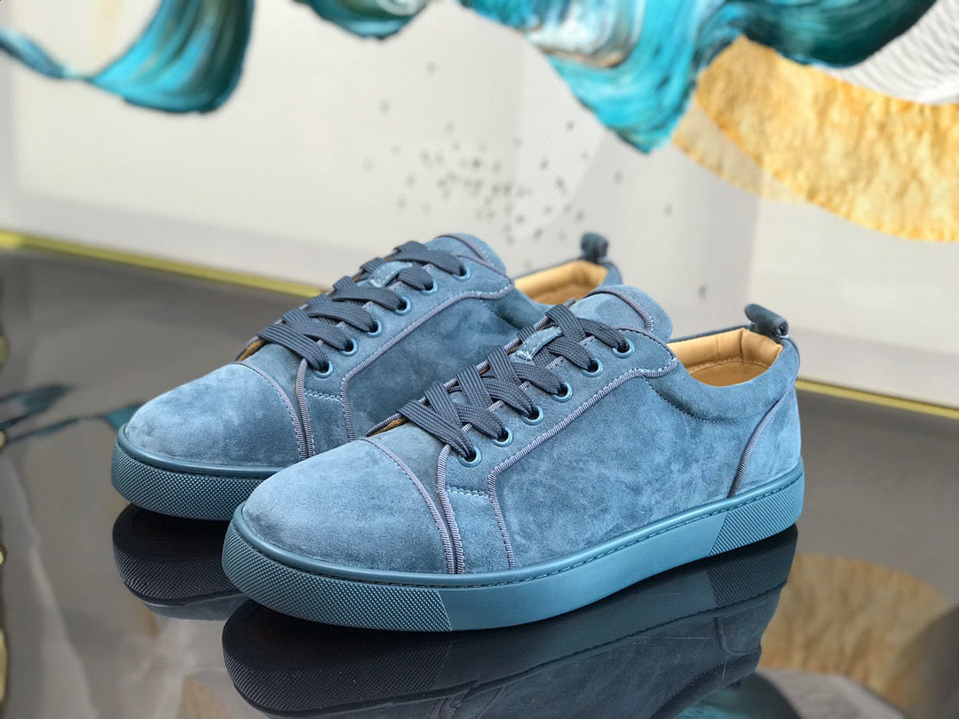 Sneakers & Shoes
