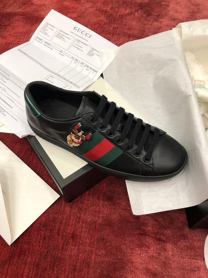 Sneakers & Shoes