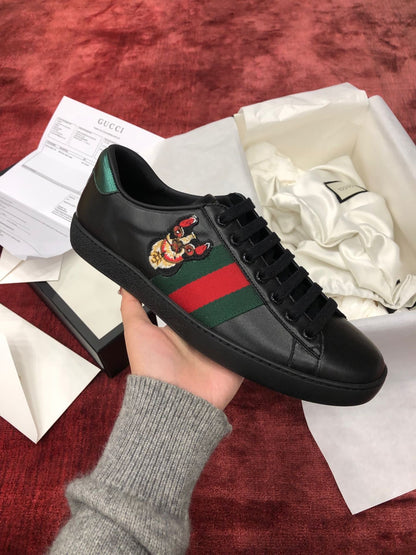 Sneakers & Shoes