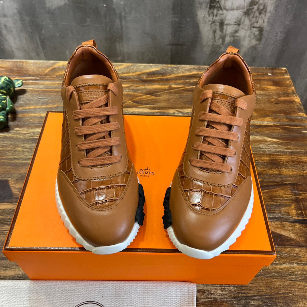 HERM Sneakers
