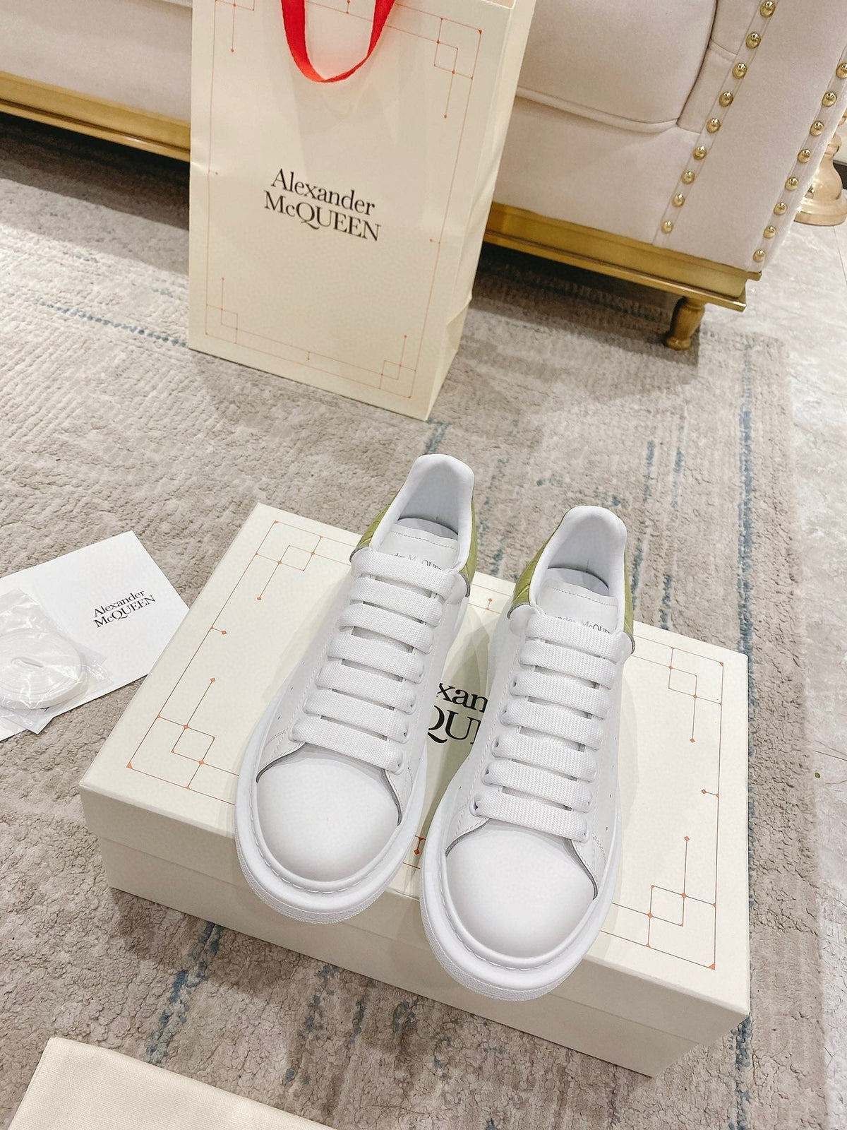 Sneakers & Shoes