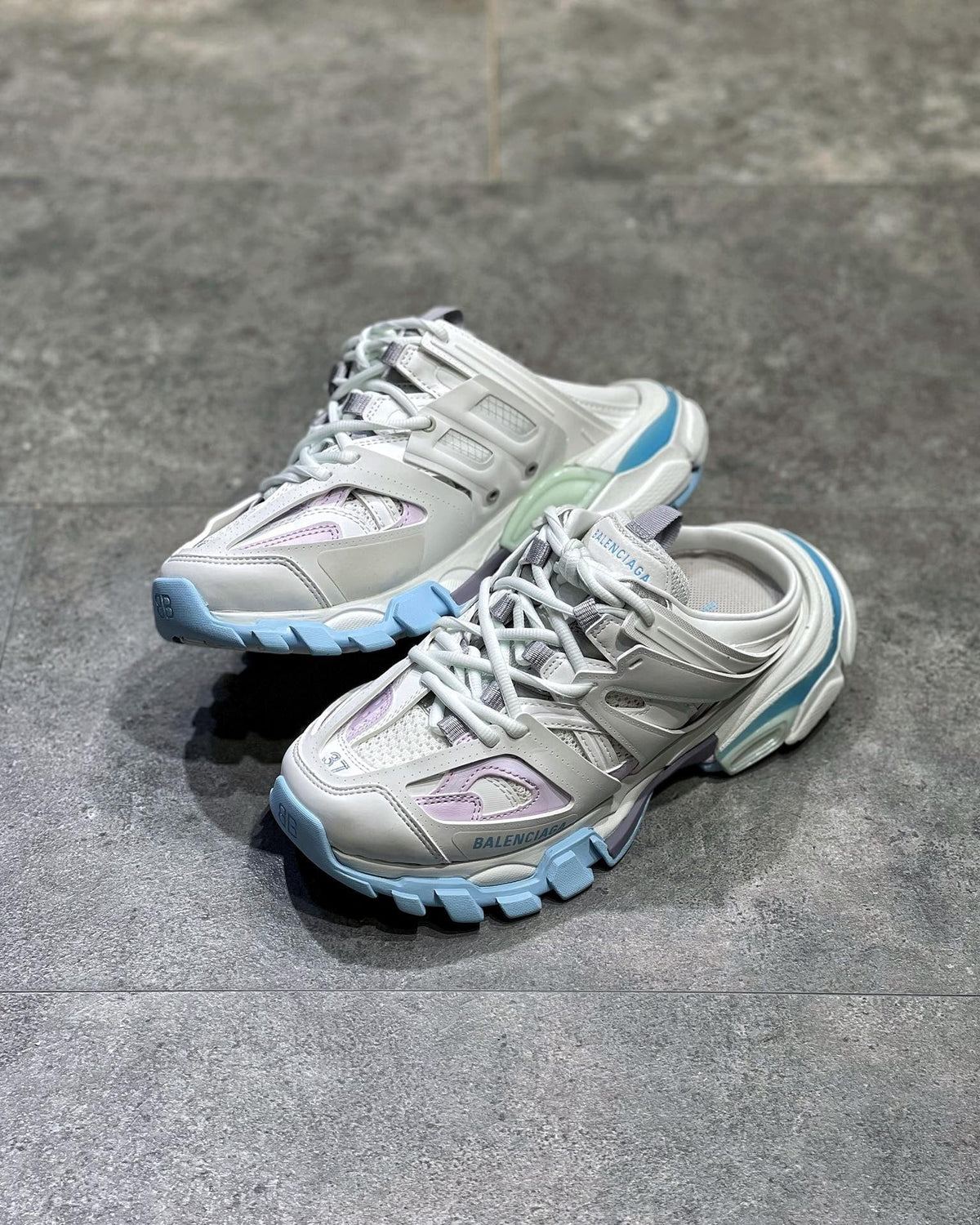 BLCG Sneakers