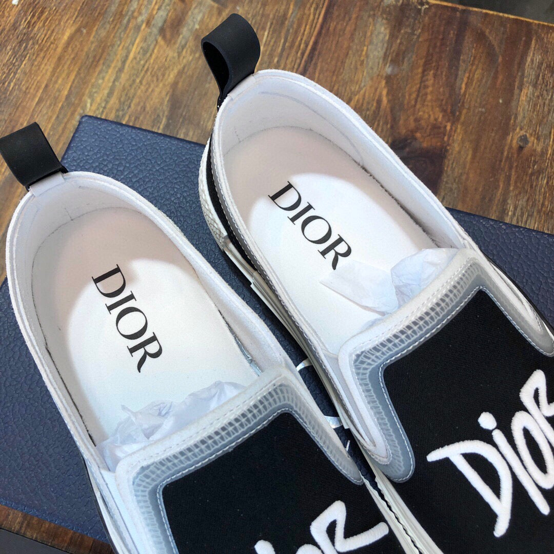 DIO Sneakers