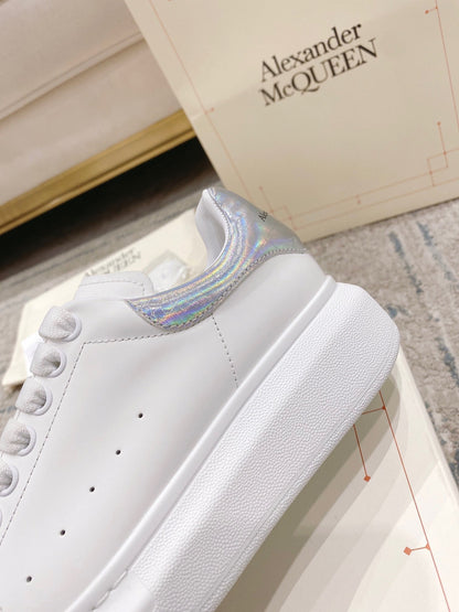Sneakers & Shoes