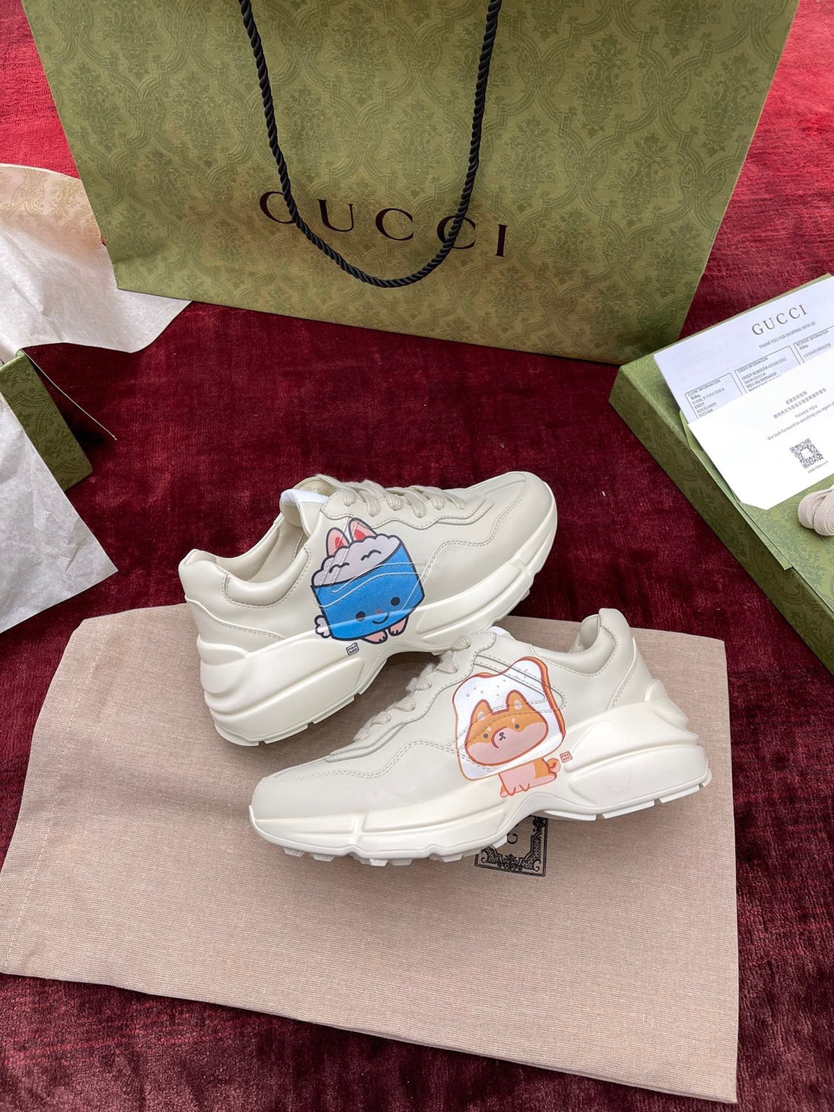 Sneakers & Shoes