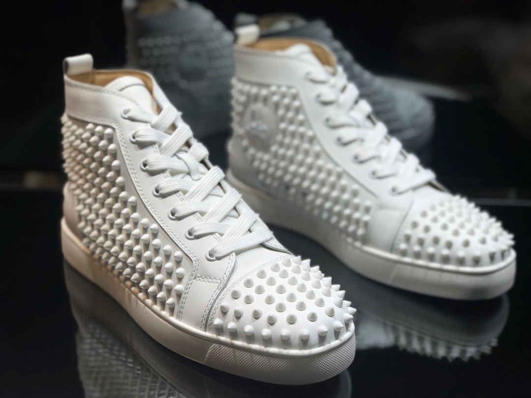Sneakers & Shoes