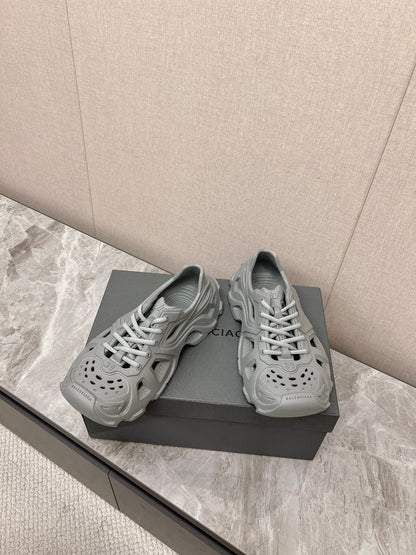 SNEAKERS IN FRIAR GRAY RUBBER