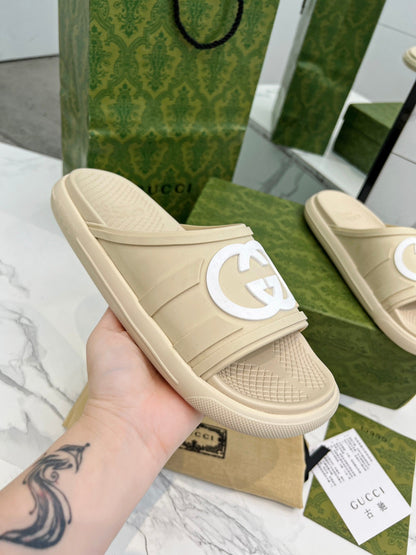 PLATFORM SLIPPERS IN SAND BROWN IMPORTED TPU