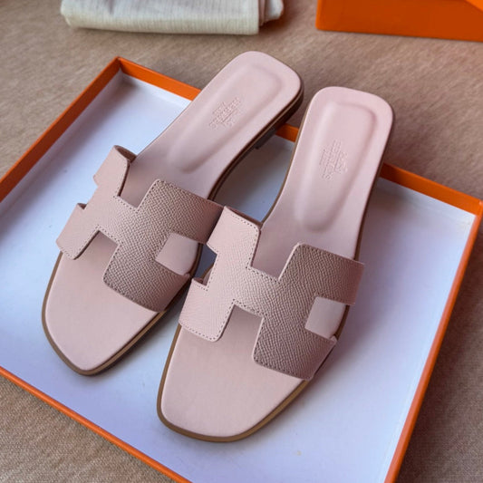 0RAN SANDALS IN PASTEL PINK CALFSKIN