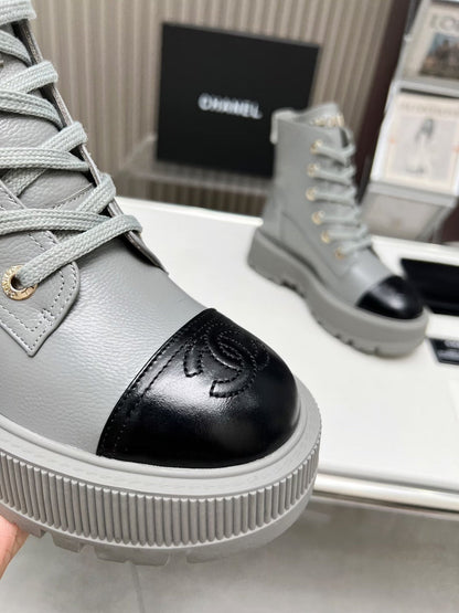 SHORT BOOTS IN SLATE GREY MIX BLACK COWHIDE