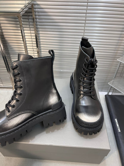 CHUNKY BOOTS IN BLACK MIX WHITE SMOOTH CALFSKIN