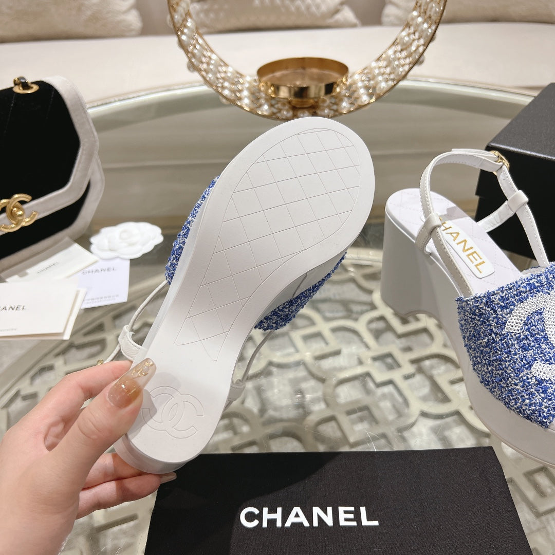 WEDGE SANDALS IN SAPPHIRE BLUE FABRIC WITH WHITE LOGO