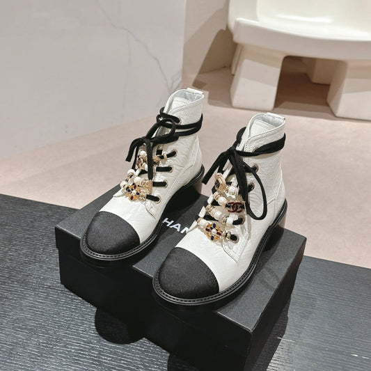 OXFORD SHORT BOOTS WHITE MIX BLACK SHEEPSKIN