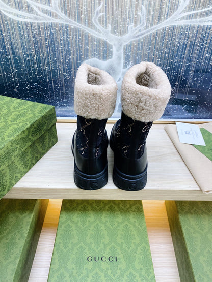 HORSEBIT ANKLE BOOTS WITH MERINO TRIM IN BLACK VELVET AND CALFSKIN
