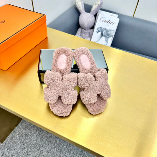 0RAN SHEARLING SANDALS DUSTY PINK