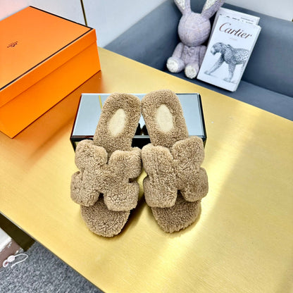 0RAN SHEARLING SANDALS CAMEL BROWN