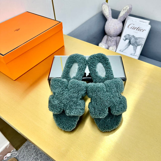 0RAN SHEARLING SANDALS FOREST GREEN