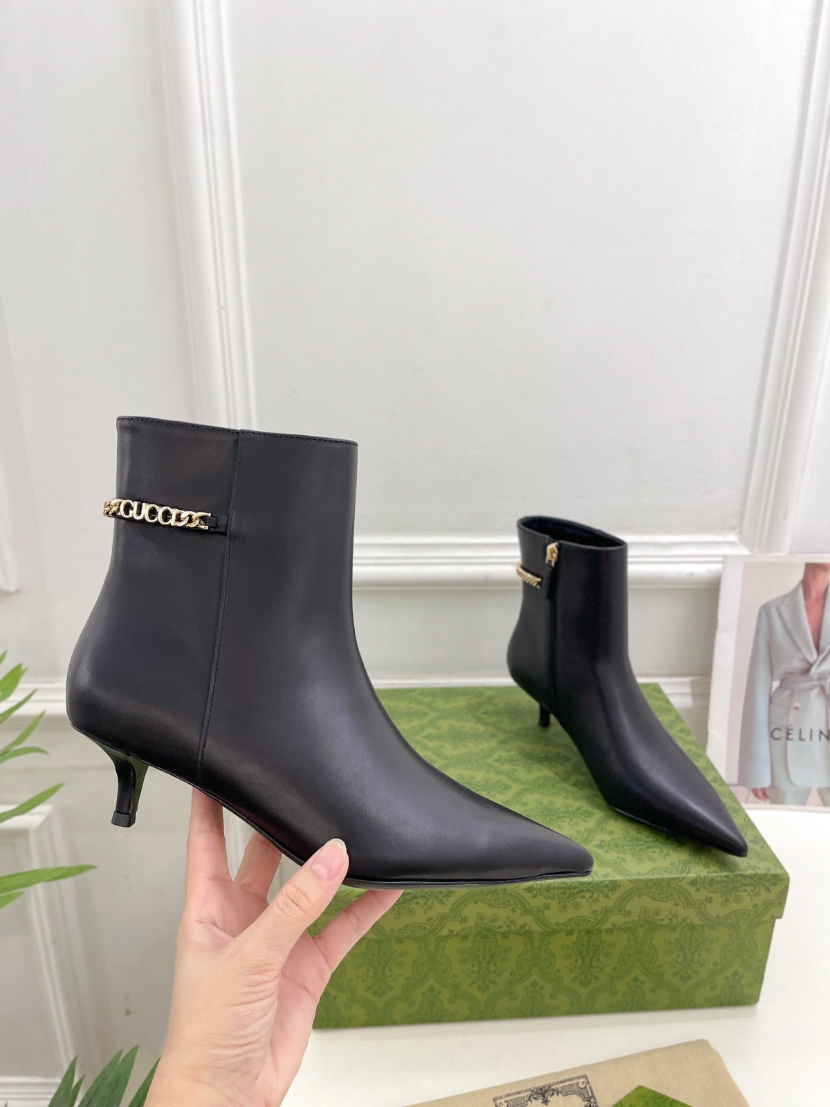 SIGNORIA SHORT BOOTS 4.5CM IN BLACK CALFSKIN