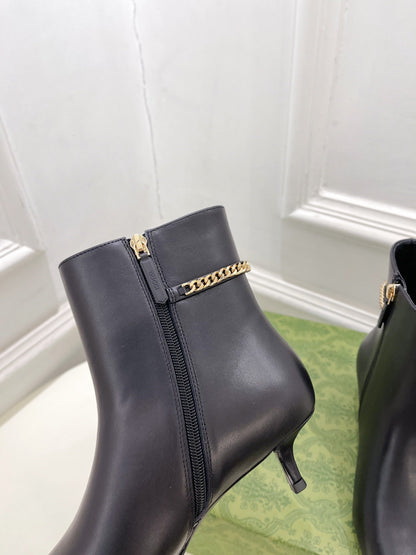 SIGNORIA SHORT BOOTS 4.5CM IN BLACK CALFSKIN